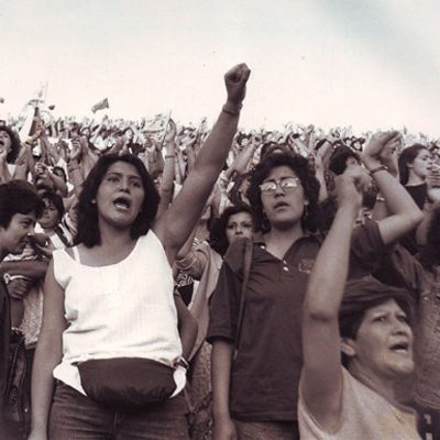las-mujeres-y-el-estadio-santa-laura